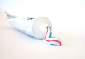 toothpaste chemicals cancer