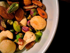spicy mixed nuts
